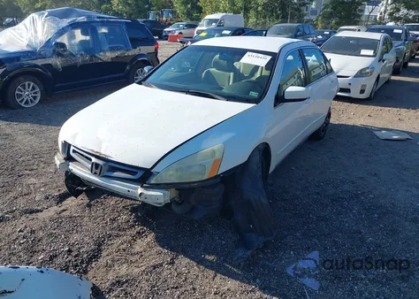 2005 Honda Accord 2.4 Lx из США, поврежденный, VIN 1HGCM56445A127796
